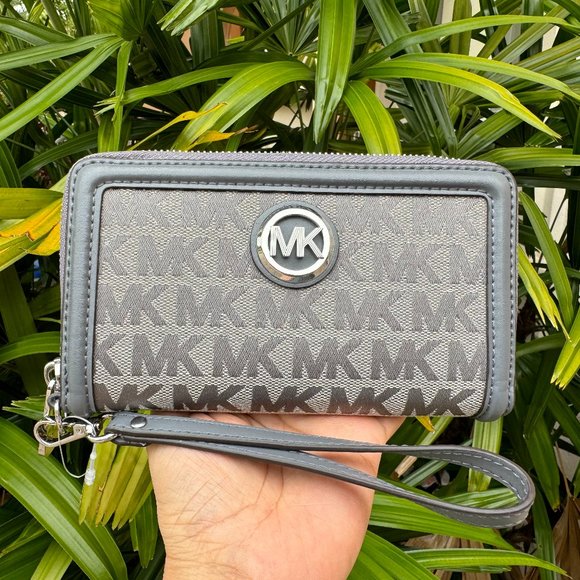 Michael Kors Jet Set Fulton Multifunction Phone Wallet MK Heather Grey Multi - Picture 1 of 10